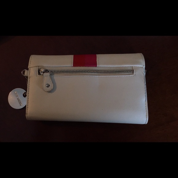 Steve Madden Wallet - Picture 3 of 4